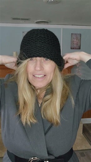 Simple Garter Stitch Knitted Beanie #knit #shortvideo