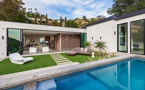 位于加州洛杉矶的一座简约时尚的现代别墅|1717 Rising Glen Rd, Los Angeles, CA
