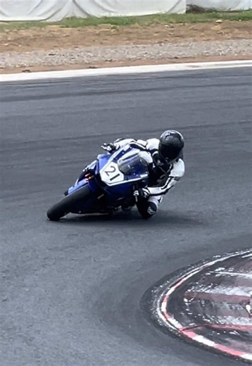 サーキットデビュー！ヤマハYZF-R1の魅力