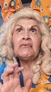 La Tía nos está ayudando. PARA MUESTRA UN BOTÓN, viernes 4 pm. En el face de Gallito Pinto | María Torres - actriz