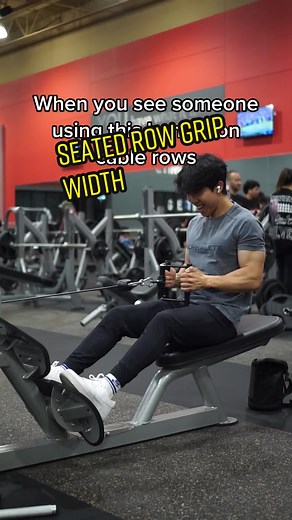 Optimizing Seated Row Grip: Wide vs Narrow for Better Activation