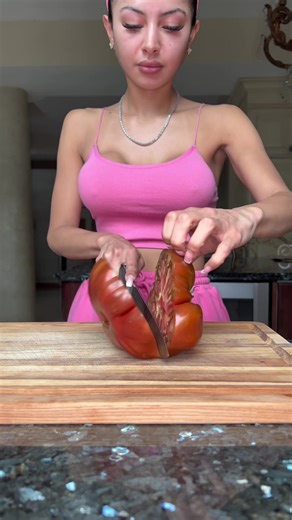 Exploring Heirloom Tomato Varieties and Recipes