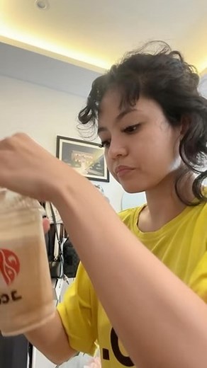 13K views · 1.4K reactions | Try this new hack! #NotYourOATdinaryJCOffee #OATstandingJCOffee #JCOCafeLatte #iloveJCOffee | Lottie Bie | Facebook