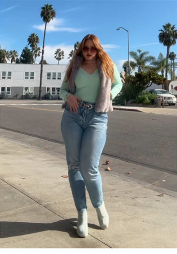 I used to get the “you’re doing too much”, “that’s not modest” or “oh I could NEVER wear thaaat” Once I stopped listening to all the negativity I found even more creativity and freedom in my fashion, I don’t have to be everyone’s cup of tea, just my own ☕️ #fashiontiktok #fashioninspo #rainbowaesthetic #ticktockfashion #makeupgirly