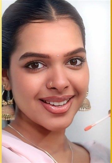 Ultimate Gloss Up: glossy shiny look එකක් ගන්න හොඳම දෑ