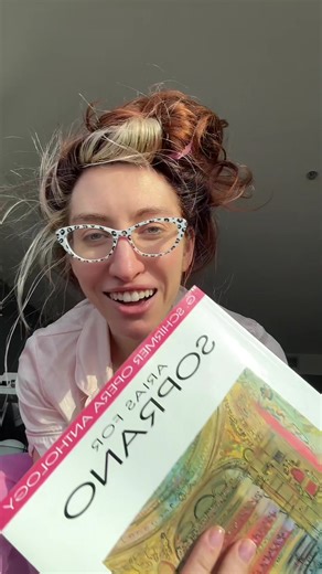 Former pro opera singer chronicles👀 #operasinger #memorylane #decluttering #secrettalent #musician