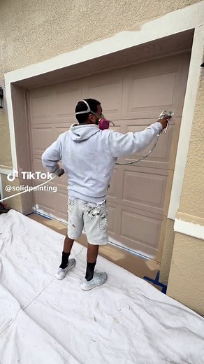 Transform Your Garage Door: Stunning Repaint Tips