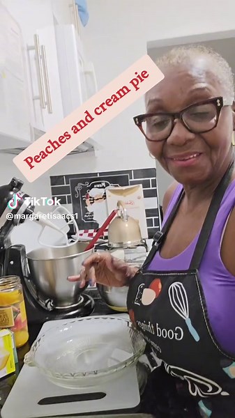 Peaches and Cream Pie Recipe for Special Celebrations