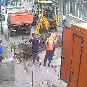 397K views · 1.7K reactions | Excavator versus High-voltage cables Join: Heavy Equipment | Top Grind - TG | Facebook