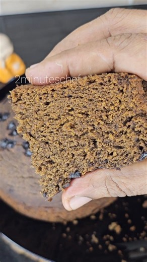 Twominutes Chef on Instagram: "No maida No egg No Sugar Dates cake 🍰 🍰 Ingredients Dates 10 Milk 1 cup (hot) Unsalted butter 1/2 cup Ragi flour 1 cup Wheat flour 1 cup Baking powder 1/2 tsp Baking soda 1 tsp Coco powder 1 tsp Salt a pinch Choco chip for topping #food #cake #recipe #cooking #datescake #reels #2minuteschef #bake"