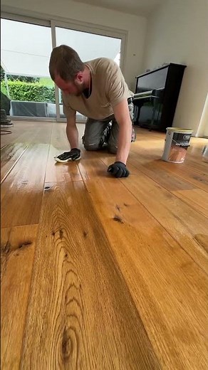 Parkett Öl auf Boden richtig auftragen / Holzboden mit Oil streichen / Fußboden ölen / Masteroil.