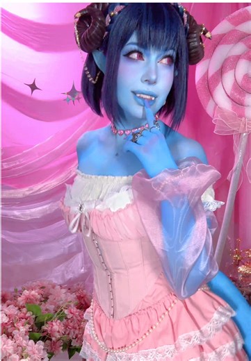 Valentine's Day Cosplay of Sweet Jester
