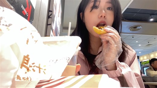 【vvvlog】当游戏主播按下暂停键⏸️：拍摄/吃播/撸猫の元气疗愈日記🐱