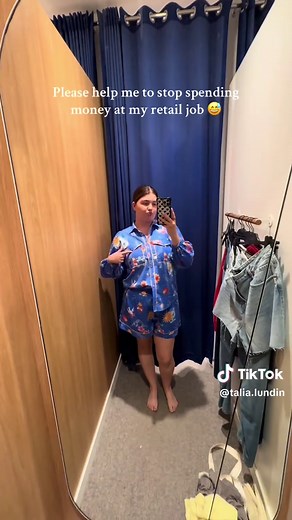 Midsize Fashion Try-On: Sportsgirl Set Options