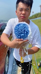 ☀️Chổi Rửa Ô Tô - Tự Xoay 360 Độ☀️ ---------------- 🍀Chổi Rửa Xe Ô Tô - Chổi Lau Xe Ô Tô - Tự Xoay 360 Độ - Tiện Lợi, Sử Dụng Dễ Dàng Giúp Tiết Kiệm Công Sức Mỗi Khi Lau Rửa ♨️Chổi rửa xe ô tô đa năng xoay 360° mang tới nhiều tiện ích như: ️➡️ Lau rửa xe ô tô với tốc độ nhanh nhất giúp giảm thiểu công sức, thời gian mỗi khi cọ rửa ️➡️ Đánh bóng bề mặt lớp sơn xe mỗi khi sử dụng ️➡️ Lau vệ sinh cửa kính, lau tường đơn giản ♨️Tính năng vượt trội: ➡️ Tự động phun nước áp lực mạnh không cần đến máy
