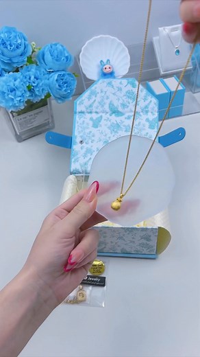 160K views · 4.9K reactions | ASMR Packing #asmr #asmrpacking #asmrpackaging #asmrpackingorders #asmrsound #packingorders #giftbox #jewelry #jewelrybox #jewelrypacking #jewelrypackaging #jewelryshop #jewelrysale #jewelrystore #jewelrycollection #jewelryfashion #jewelrymaking #jewelrylovers #jewelrydesigners #jewelrycare #jewelrybusiness #jewelrybusinessowner #bluebox #labubu #unboxingvideo | InTree Jewelry | Facebook