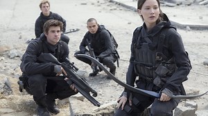 Die Tribute von Panem - Mockingjay, Teil 2 · Film 2015 · Trailer · Kritik