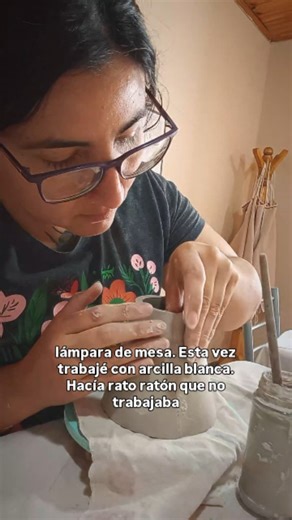 Compartiendo con ustedes el saber... Arte, conexión! Barro de todos los colores 🌈 Taller de Cerámica Artesanal 🔥🔥🔥 Si querés aprender, compartir, reír, matear escríbeme ✨🤍 | Barro Cerámica