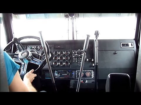 Kenworth W900L - 3 Stick Shifting.