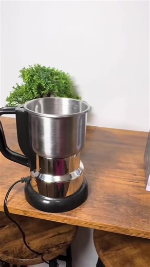 This portable grinding machine is one of the most important appliance in my kitchen. Its grinds effectively and very smoothly #grindingmachine #foodprocessor #millingmachine #tiktokmadebuythis #viralvideostiktoks