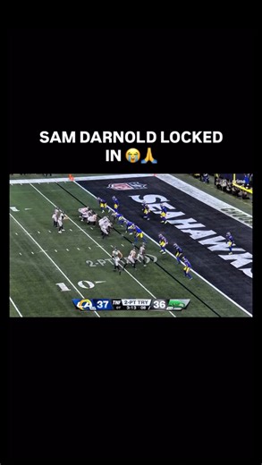 @mumps on Instagram: "Everything on the line. One play. All eyes on Sam Darnold as the Seahawks line up for the 2-point try in a pressure-packed moment that had the stadium frozen 🏈⏳ These are the situations that define games—and why Seahawks moments always keep fans locked in. #superbowl #fyp #viral #trending #sports"