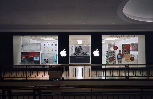 Today in Apple history: The world’s first Apple Stores open their doors