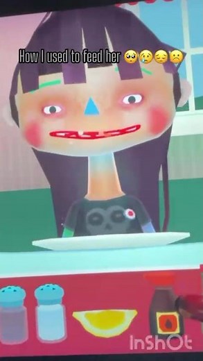 how i used to feed the toca boca kitchen girl vs now #tocaboca #trend #lore #tocakitchen2 #viral