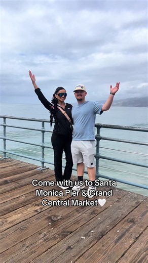 Santa Monica Pier & Grand Central Market: A Food & Fun Guide 🤍