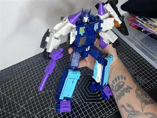 Transformers Legends Overlord. #Transformers #トランスフォーマー #decepticons #megatron #transformerscollection