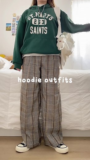 Styling Hoodies: 5 Chic Outfit Ideas for Any Occasion