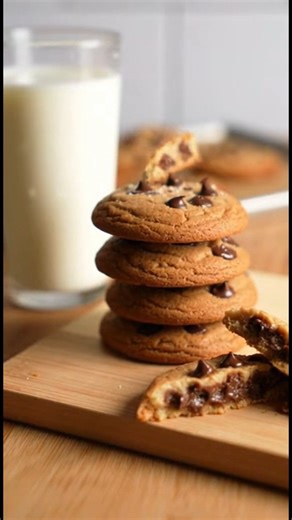 Sweetened Condensed Milk Chocolate Chip Cookies Ingredients Makes 21 cookies 1/2 cup salted butter (room temperature) 1/3 cup sweetened condensed milk 1 1/2 cups all-purpose flour 1 cup semi-sweet chocolate chips 1/2 teaspoon baking powder 1/2 cup packed light brown sugar 1 teaspoon vanilla extract 1/2 teaspoon salt 1/2 teaspoon baking soda #SweetenedCondensedMilk #ChocolateChipCookies #BakingJoy #CookieLovers #DessertDelight #HomemadeGoodness #YummyTreats #BakingWithLove #CookieRecipe #SweetInd