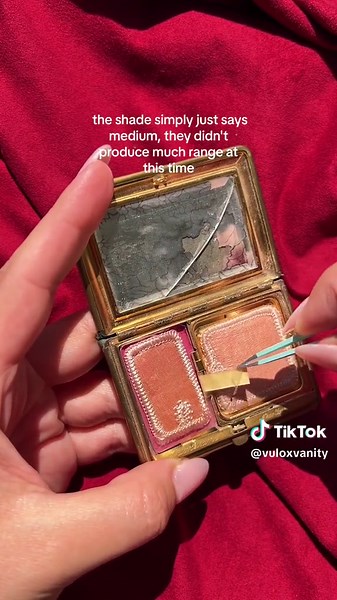 1920s Mondaine Compact♥️ #vintagemakeup #vintagecompact #1920smakeup #vintagestyle