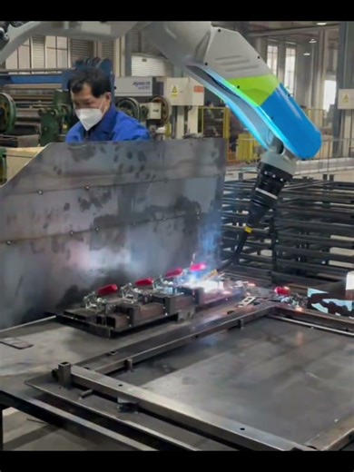 Automatic Arc Welding in Action | One Example of Our Automation Solutions