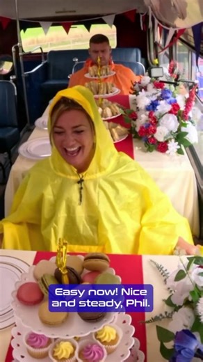 What happens when you put afternoon tea on the top deck of a bus… and send it flying round a racetrack with the cast of Emmerdale on board? 👀 Find out tomorrow on You Bet! On Tour at 6pm on ITV1 and ITVX. #YouBet #YouBetOnTour #Emmerdale #HarewoodHillclimb #Yorkshire | ITVYouBet