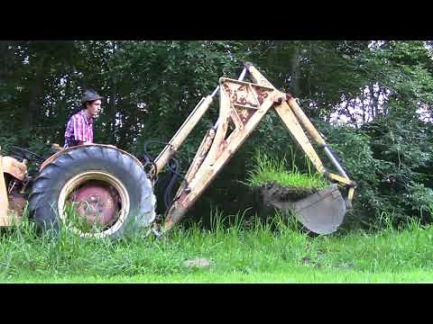 Massey Ferguson 202 Backhoe - First Digs!