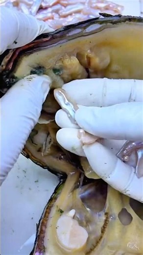 The Natural and Real Charm of Baroque Freshwater Pearls: Unique Shapes and Designs #pearl #jewellery