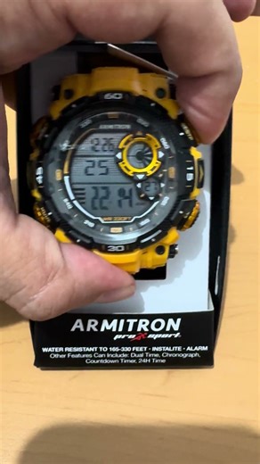 Poner la hora a un Armitron amarillo