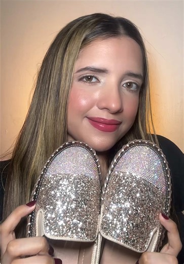 🎀 𝑫𝑯𝒈𝒂𝒕𝒆 𝒇𝒂𝒔𝒉𝒊𝒐𝒏 𝒇𝒊𝒏𝒅𝒔 🎀 These sparkly shoes from @DHgate Official are perfect for adding an elegant and special touch to any outfit. The sparkle is beautiful and makes them ideal for elegant occasions, dinners, or night outings when you want to look more dressed up while still feeling comfortable. They’re definitely that little detail that makes any look feel more chic and feminine ✨ Shoes ID: 1039967111 Use code: SHARECODEQ1 get extra $3 off for new users! https://sale.dhga