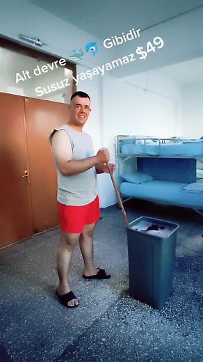 Creative Foam Cleaning Techniques with a Mop