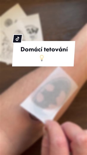 Domácí tetování: Jak si vyrobit tetovačku doma
