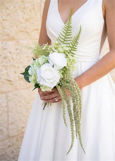 Bridal Bouquet "green Light" for Registry Office, White and Green Colors, Silk Flower Bouquet, Artificial Flowers, High-quality Real Touch Effect, Roses - Etsy