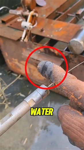 He Put a Dummy Hand Under a Water Jet… The Result Was TERRIFYING! 💦✋😳