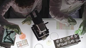 Let’s talk about Viome’s Health Intelligence Service, and why it matters! . Health Intelligence provides a comprehensive personalized assessment of cellular, mitochondrial, and microbiome themes and functions and ways in which they may impact various health areas. The results are interpreted integratively and used to inform the final food and supplement recommendations included in the analysis report. . Viome’s Human Gene Expression test is the missing piece in the puzzle for viewing the current