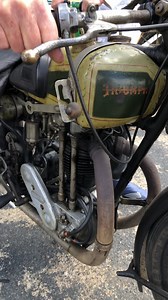 1927 Triumph 500 Works TT (489cc, single cylinder) racing motorcycle. Rider is Andrew Howe-Davies. Location is Brooklands Museum Motorcycle Show, Surrey, UK - Brooklands Museum Thanks to Sam, Perry, Martin and the rest of the team at Brooklands for having us along on the day. And thanks to Andrew for running up the bike for us. Video shot by Alex Rollings. Instagram: @motofilmer The Classic Motorcycle Channel @brooklandsmotorcycleteam @pezpix @fenlandclassics @projectpitstop_uk #classictriumph #