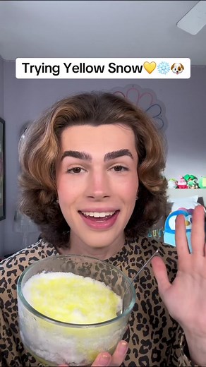 Trying one of my favorite childhood snacks- yellow snow💛❄️🐶#asmr #food #mukbang #asmrsounds #eating