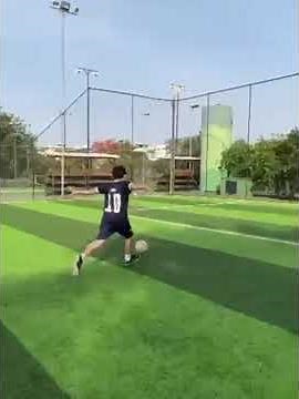Já viram um golaço mais bonito que esse? #futebol