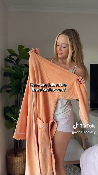 Join the Robe Society for Your Perfect Bathrobe