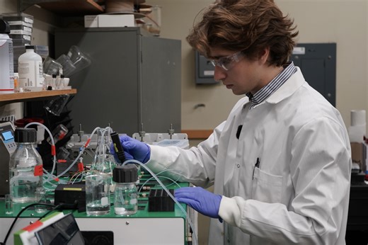 From classroom to lab to patient: Tulane senior bridges physics and medicine through research