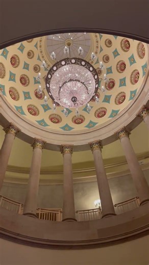 Exploring the Rotunda at the U.S. Capitol | Washington D.C. Tour