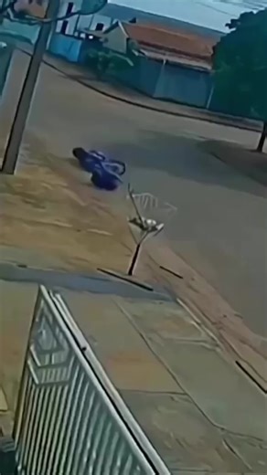 Sebelum lebaran Mending ganti ban Pake Maxxis Udah pasti eksis 😎🔥 @maxxisindonesia @ajer ladeng #wearemaxxis #maxxistires #maxxis #yamahaindonesia #maxxisbengkulu #mudik #travelhematramadan